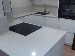 Encimera y chapeado en Silestone Blanco City