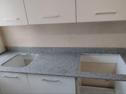 Encimera y copete de granito Pedras Salgadas