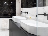 La elección del revestimiento perfecto para las paredes y suelos de nuestro baño