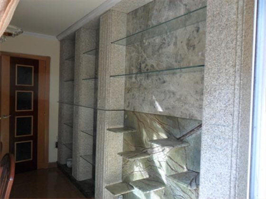 Mobiliario interior y exterior (Trabajos en piedra, granito y mármol